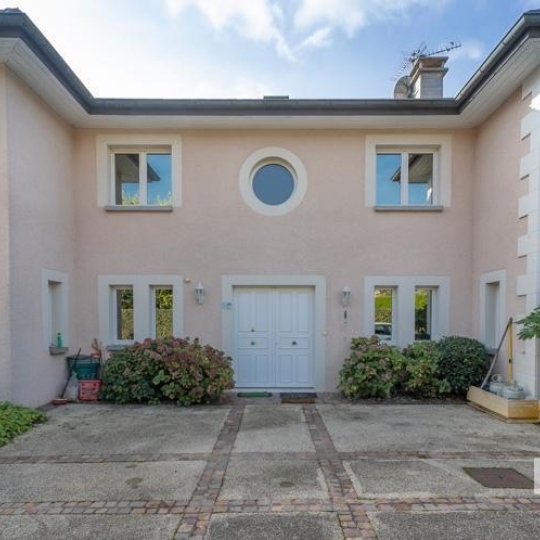  CHANTAL SAUGE REAL ESTATE : Maison / Villa | DIVONNE-LES-BAINS (01220) | 375 m2 | 1 890 000 € 