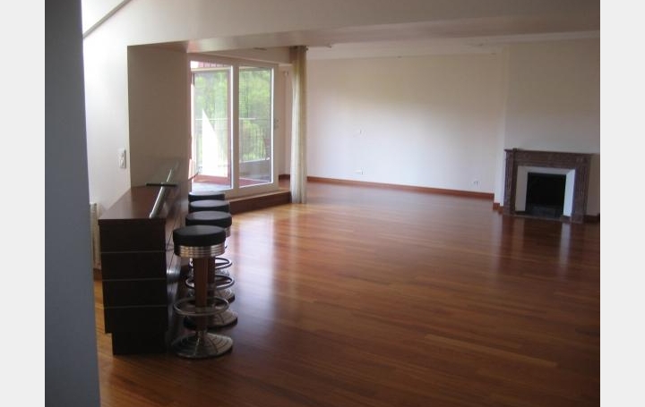 CHANTAL SAUGE REAL ESTATE : Appartement | DIVONNE-LES-BAINS (01220) | 184 m2 | 850 000 € 