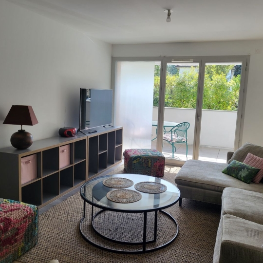  Annonces DIVONNE : Appartement | FERNEY-VOLTAIRE (01210) | 47 m2 | 310 000 € 