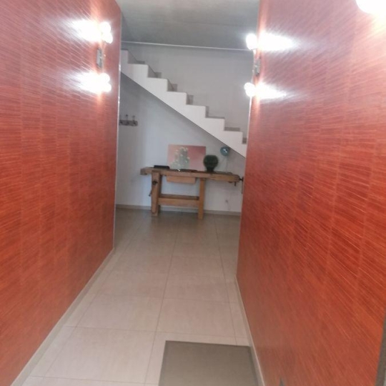  Annonces DIVONNE : Appartement | GEX (01170) | 148 m2 | 2 500 € 