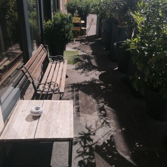  Annonces DIVONNE : Appartement | GEX (01170) | 148 m2 | 2 500 € 