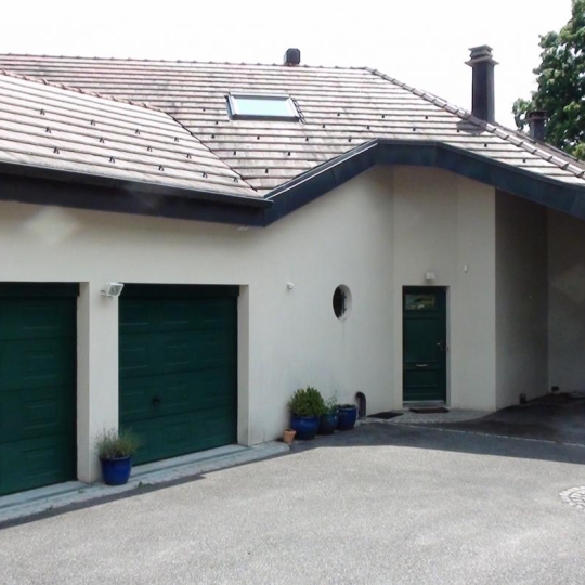  CHANTAL SAUGE REAL ESTATE : House | DIVONNE-LES-BAINS (01220) | 250 m2 | 1 325 000 € 