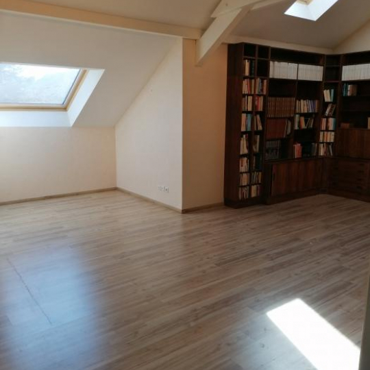  Annonces DIVONNE : Maison / Villa | DIVONNE-LES-BAINS (01220) | 214 m2 | 895 000 € 