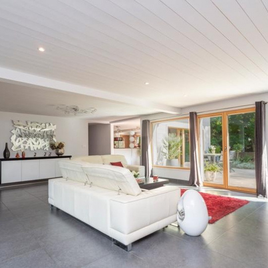  Annonces DIVONNE : House | DIVONNE-LES-BAINS (01220) | 250 m2 | 1 260 000 € 
