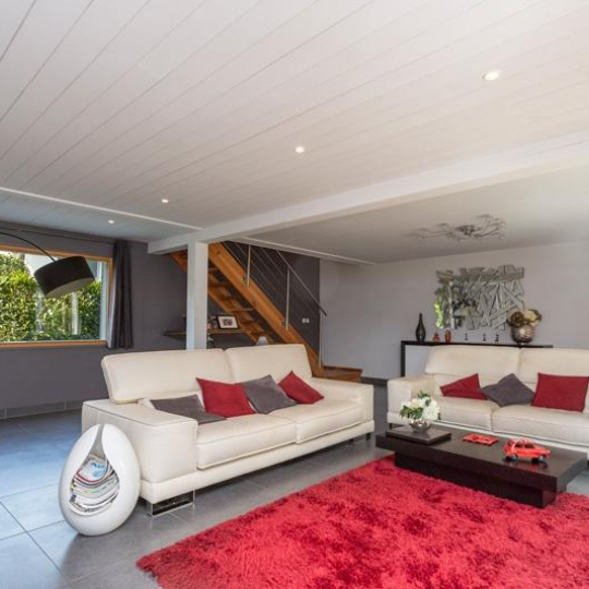  Annonces DIVONNE : House | DIVONNE-LES-BAINS (01220) | 250 m2 | 1 260 000 € 