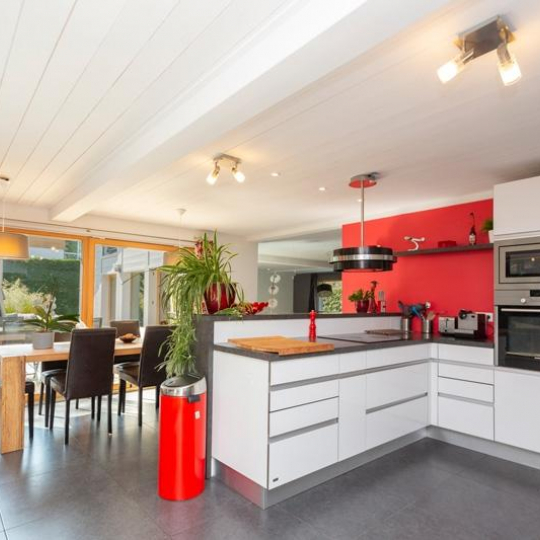  Annonces DIVONNE : House | DIVONNE-LES-BAINS (01220) | 250 m2 | 1 260 000 € 
