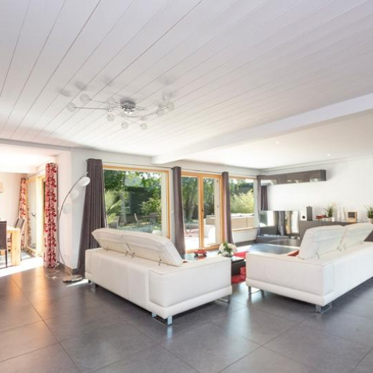  CHANTAL SAUGE REAL ESTATE : Maison / Villa | DIVONNE-LES-BAINS (01220) | 250 m2 | 1 260 000 € 