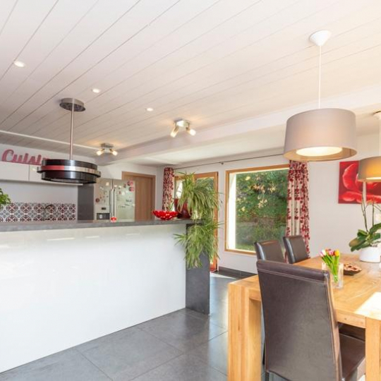  Annonces DIVONNE : House | DIVONNE-LES-BAINS (01220) | 250 m2 | 1 260 000 € 