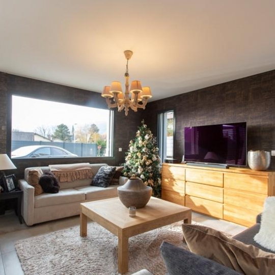  Annonces DIVONNE : Maison / Villa | CESSY (01170) | 140 m2 | 790 000 € 
