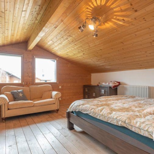  Annonces DIVONNE : Maison / Villa | CESSY (01170) | 230 m2 | 1 090 000 € 
