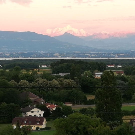  Annonces DIVONNE : Appartement | GRILLY (01220) | 141 m2 | 849 000 € 