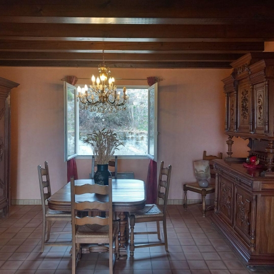  CHANTAL SAUGE REAL ESTATE : Maison / Villa | GEX (01170) | 120 m2 | 780 000 € 