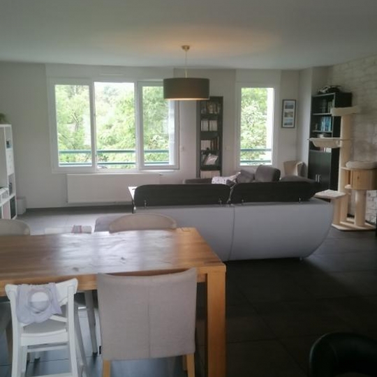  Annonces DIVONNE : Appartement | DIVONNE-LES-BAINS (01220) | 152 m2 | 790 000 € 