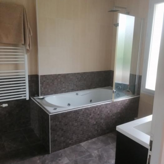  Annonces DIVONNE : Appartement | DIVONNE-LES-BAINS (01220) | 152 m2 | 790 000 € 