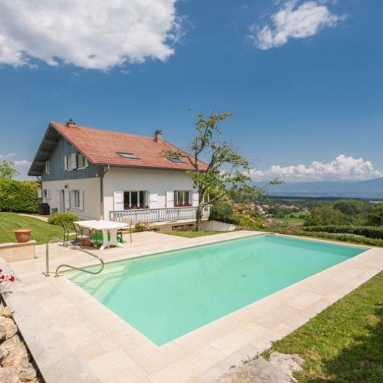  Annonces DIVONNE : Maison / Villa | GRILLY (01220) | 256 m2 | 1 280 000 € 