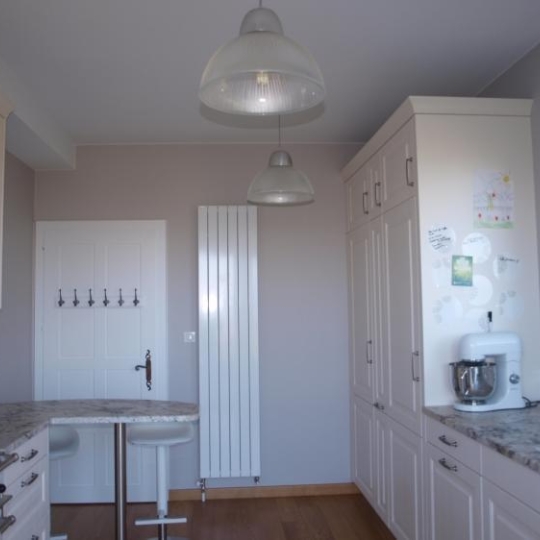  Annonces DIVONNE : Maison / Villa | GRILLY (01220) | 256 m2 | 1 280 000 € 