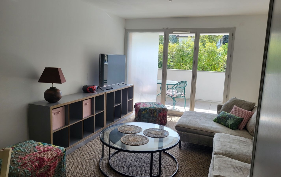 Annonces DIVONNE : Appartement | FERNEY-VOLTAIRE (01210) | 47 m2 | 310 000 € 