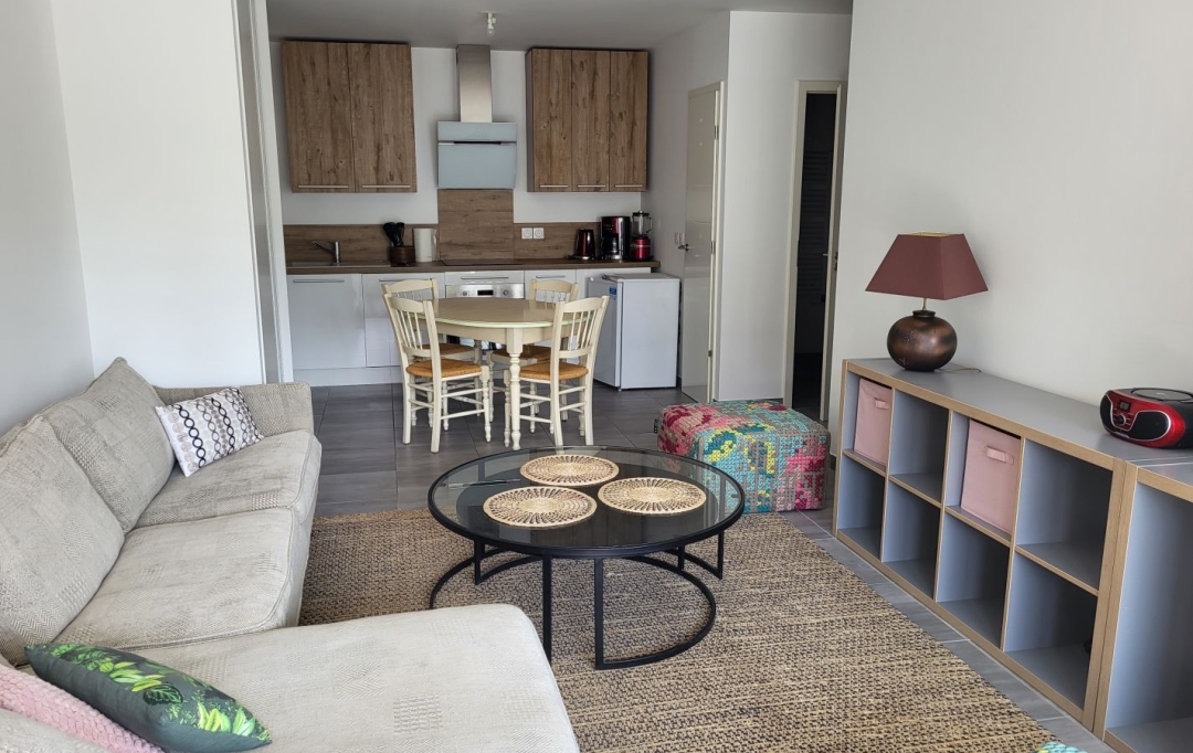 Annonces DIVONNE : Appartement | FERNEY-VOLTAIRE (01210) | 47 m2 | 310 000 € 