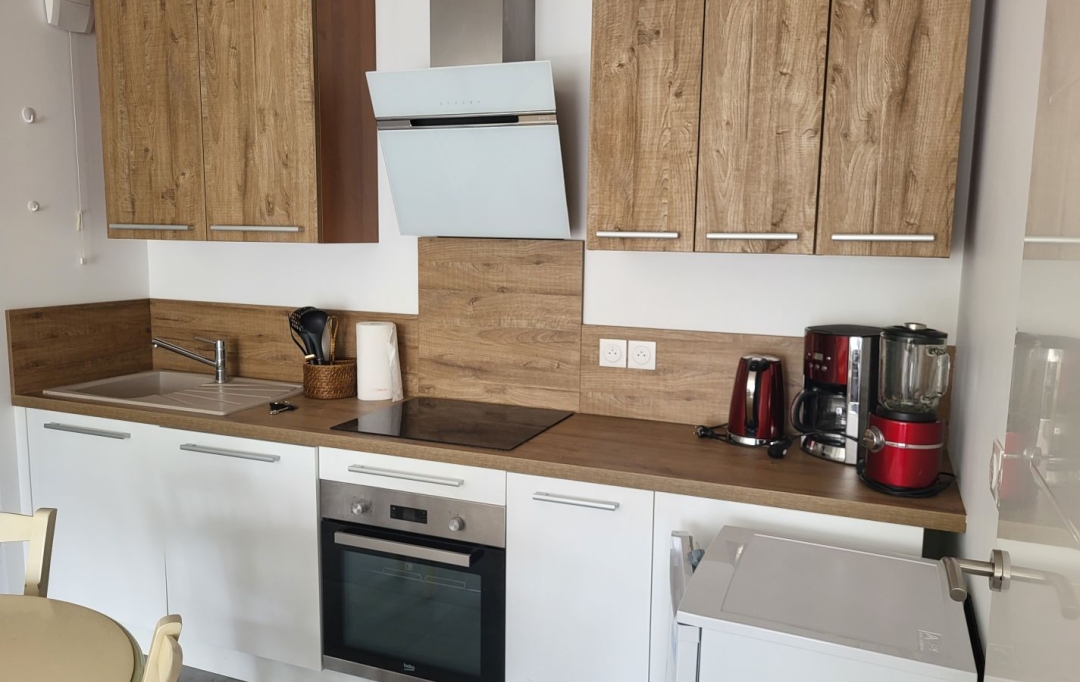 Annonces DIVONNE : Appartement | FERNEY-VOLTAIRE (01210) | 47 m2 | 310 000 € 