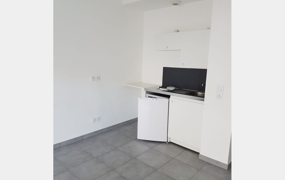 Annonces DIVONNE : Appartement | GEX (01170) | 24 m2 | 173 000 € 