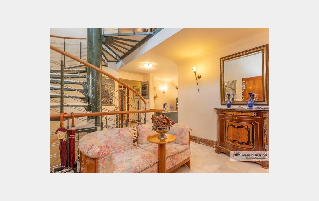 CHANTAL SAUGE REAL ESTATE : House | DIVONNE-LES-BAINS (01220) | 375 m2 | 1 890 000 € 