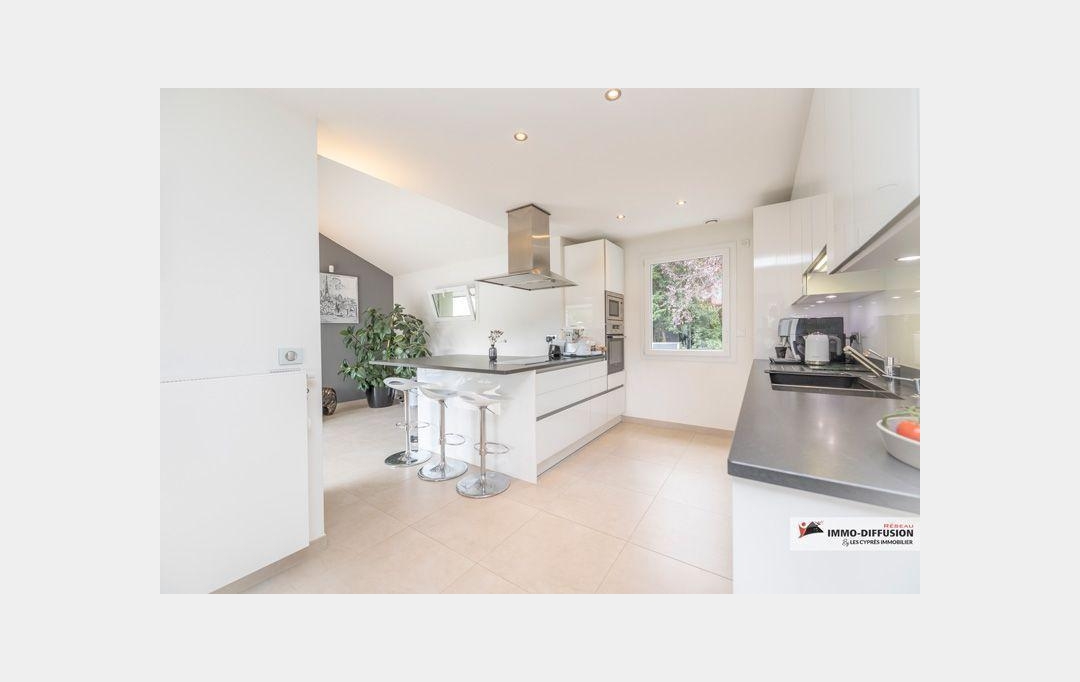 CHANTAL SAUGE REAL ESTATE : Maison / Villa | DIVONNE-LES-BAINS (01220) | 230 m2 | 1 590 000 € 