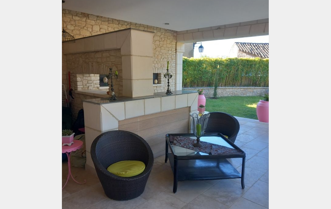 CHANTAL SAUGE REAL ESTATE : Domain / Estate | UZES (30700) | 116 m2 | 460 000 € 