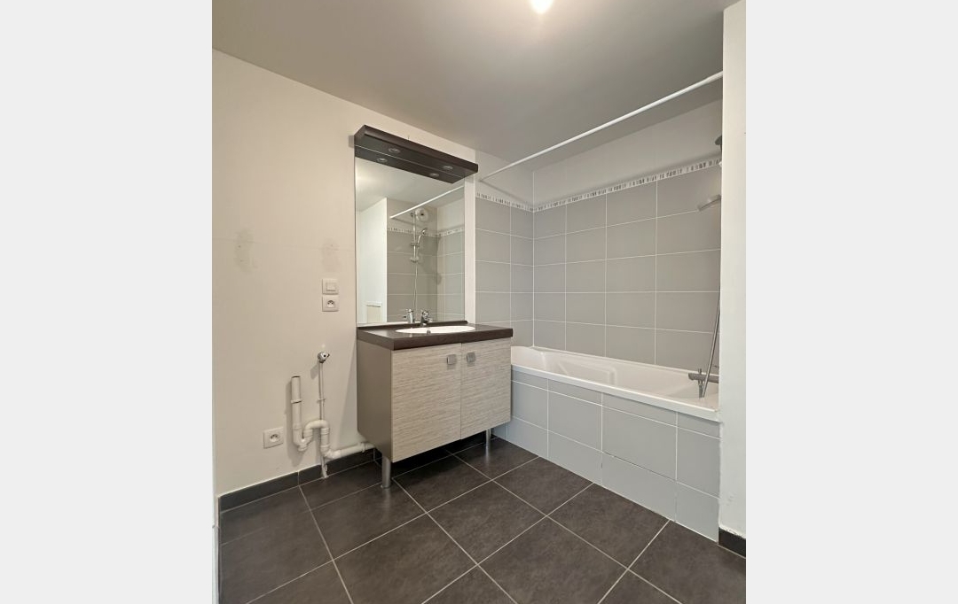 Annonces DIVONNE : Apartment | ECHENEVEX (01170) | 43 m2 | 245 000 € 