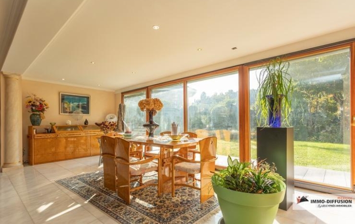 CHANTAL SAUGE REAL ESTATE : Maison / Villa | DIVONNE-LES-BAINS (01220) | 375 m2 | 1 990 000 € 