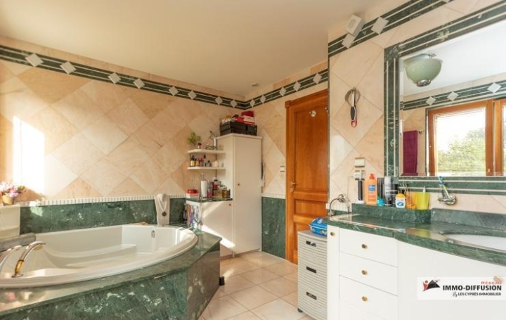 CHANTAL SAUGE REAL ESTATE : Maison / Villa | DIVONNE-LES-BAINS (01220) | 375 m2 | 1 990 000 € 
