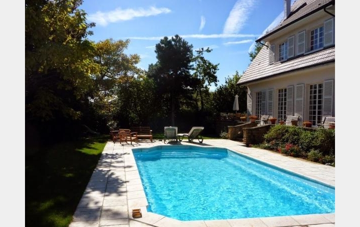 CHANTAL SAUGE REAL ESTATE : Maison / Villa | DIVONNE-LES-BAINS (01220) | 265 m2 | 1 420 000 € 