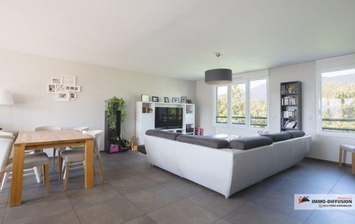 Annonces DIVONNE : Appartement | DIVONNE-LES-BAINS (01220) | 152 m2 | 790 000 € 