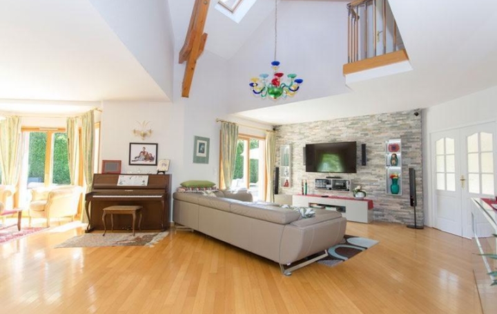 Annonces DIVONNE : Domaines / Propriétés | DIVONNE-LES-BAINS (01220) | 350 m2 | 2 300 000 € 