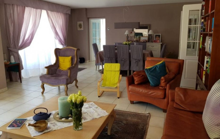 Annonces DIVONNE : Maison / Villa | DIVONNE-LES-BAINS (01220) | 186 m2 | 1 095 000 € 